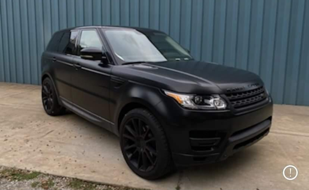 Black Range Rover side view