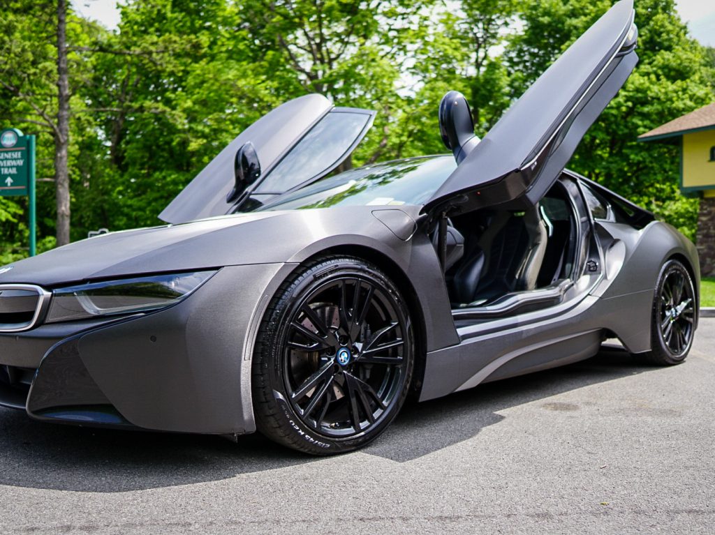 BMW I8 Black Front Right Angle
