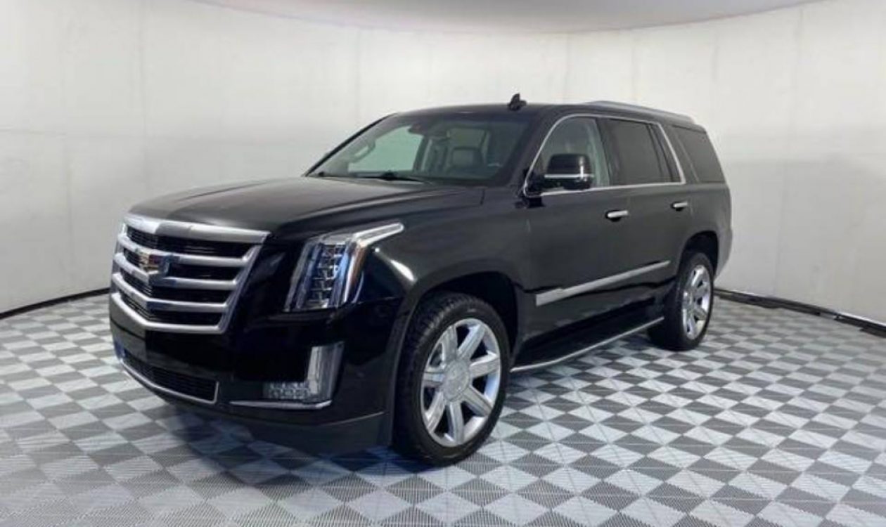 2018 Black Cadillac Escalade Luxury