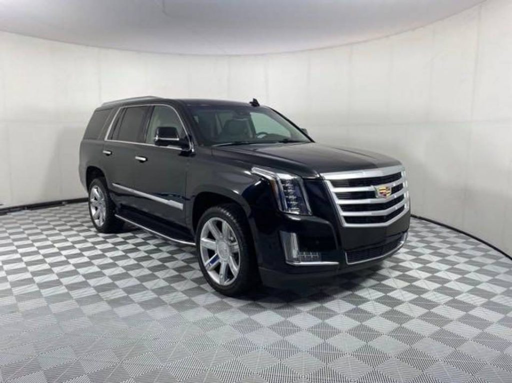 2018 Black Escalade Luxury