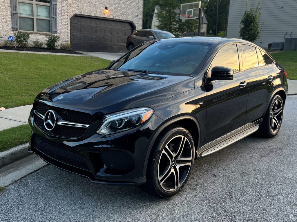 Black 2019 Mercedes Coupe (21)