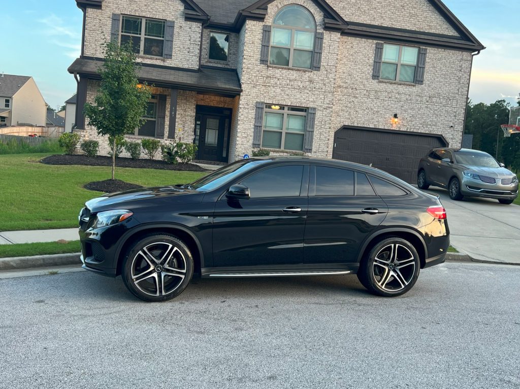 Black 2019 Mercedes Coupe (27)