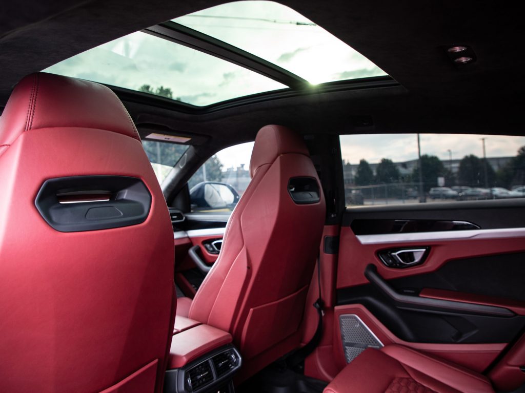 Black Lamborghini Urus Rear Sunroof