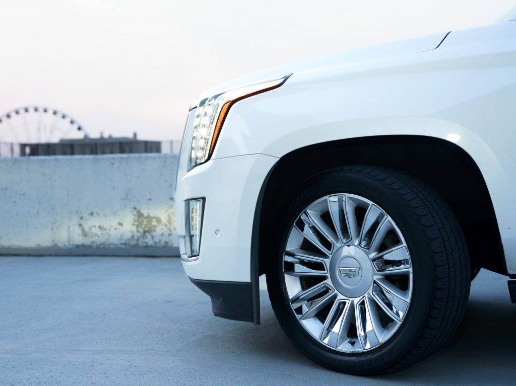 Driver Side Wheel White Cadillac Escalde