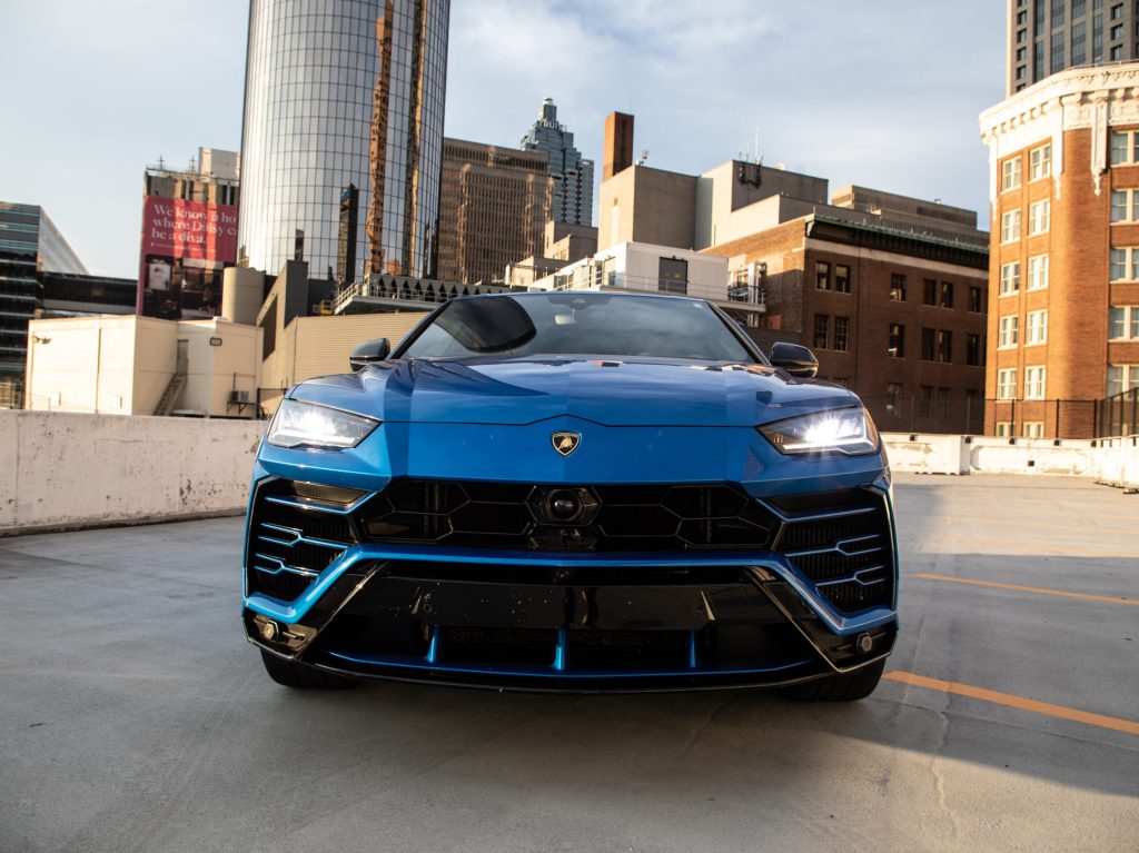 Lamborghini Urus Rental Front Grill