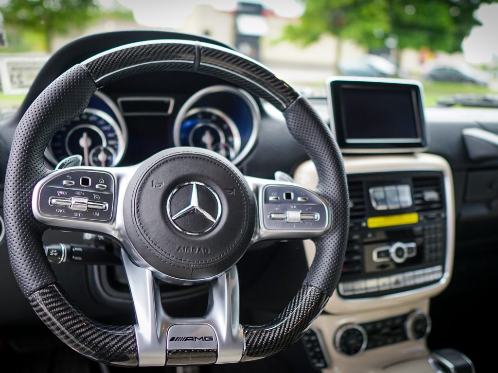 Mercedez Benz G Wagon Steering Wheel and Dashboard