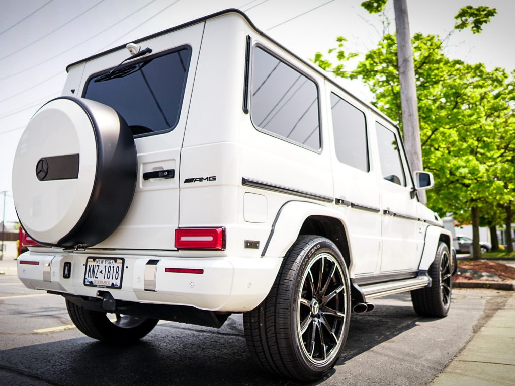 Mercedez Benz G Wagon LEft Angle AMG logo